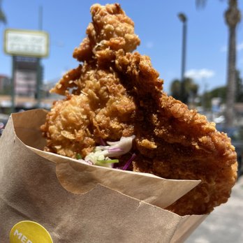 Daybird - Szechuan Hot Chicken Sando - Chicken Shop Near Me - Los Angeles, California Daybird - Szechuan Hot Chicken Sando - Chicken Shop Near Me - Los Angeles, California