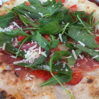 Luna Caprese - Pizza luna caprese (6€) - Pizza Near Me - Ercolano, NA Luna Caprese - Pizza luna caprese (6€) - Pizza Near Me - Ercolano, NA