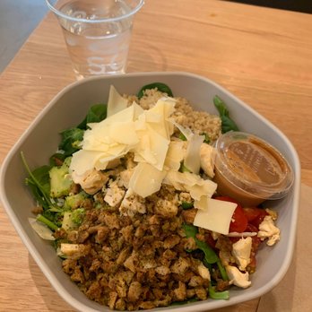 sweetgreen - Healthy Salads, Wraps, and Bowls - Chicken Pesto Parm - Salad Near Me - Studio City, California