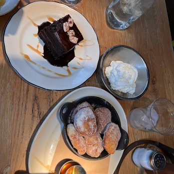 Pie Tap - Henderson - House-Made Doughnuts - Pizza Near Me - Dallas, Texas Pie Tap - Henderson - House-Made Doughnuts - Pizza Near Me - Dallas, Texas