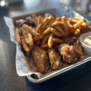 Wing Snob - Lemon Pepper - Chicken Wings Near Me - Frisco, Texas