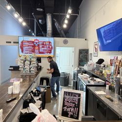 Mystic Lobster Roll Co - Naples, Vanderbilt Shoppes - Inside