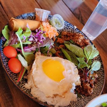 Amazing Basil - Lemongrass pork rice plate - Asian Fusion Near Me - Fremont, California Amazing Basil - Lemongrass pork rice plate - Asian Fusion Near Me - Fremont, California