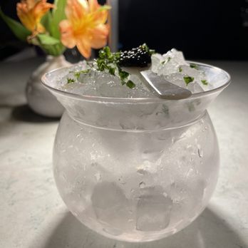 19 Raw - Caviar bump - Seafood Near Me - Edgartown, Massachusetts