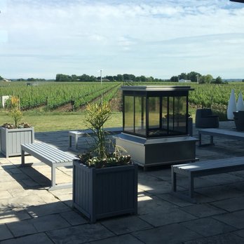 Stratus Vineyards - Wineries Near Me - Niagara-on-the-Lake, Ontario Stratus Vineyards - Wineries Near Me - Niagara-on-the-Lake, Ontario