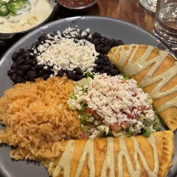 Agave Cocina & Tequila - Dinner Empanadas - Cocktail Bars Near Me - Seattle, Washington