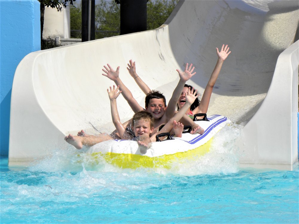 SPLASHTOWN WATERPARK CLOSED 70 Photos & 56 Reviews 【3600 N
