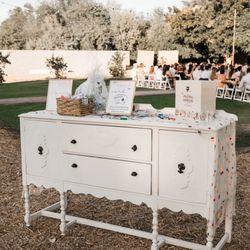 Wood-n-Crate Event Rentals