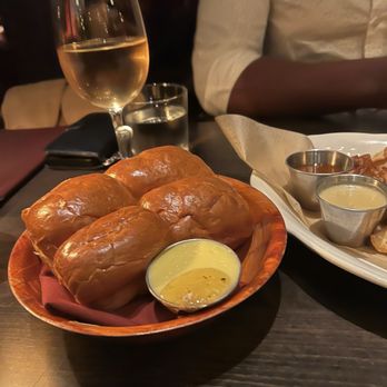 Trivoli Tavern - Rolls - American Near Me - Chicago, Illinois