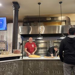Centro Pizza Bar & Italian Kitchen - The pizza chefs