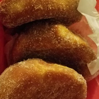 Leonard's Bakery - Malsadas- plain, cinnamon sugar, macadamia cream filled - Bakeries Near Me - Honolulu, Hawaii Leonard's Bakery - Malsadas- plain, cinnamon sugar, macadamia cream filled - Bakeries Near Me - Honolulu, Hawaii