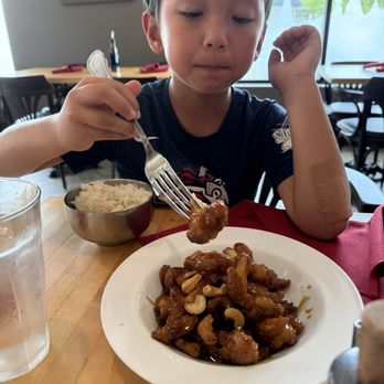 Thainamite - Wauwatosa - Sweet and Sour chicken - Thai Near Me - Wauwatosa, Wisconsin Thainamite - Wauwatosa - Sweet and Sour chicken - Thai Near Me - Wauwatosa, Wisconsin