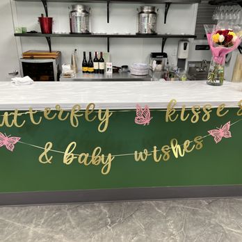 Munch Eatery - Bakeries Near Me - Ansonia, Connecticut