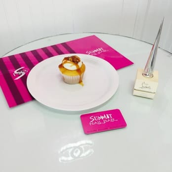 Summit Nail Bar - This cupcake was bomb!!! - Nail Salons Near Me - Los Angeles, California