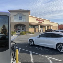 Walgreens - Free Volta EV Charger