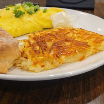 Broken Yolk Cafe - Meatlovers Omelet! - Breakfast & Brunch Near Me - Yuma, Arizona