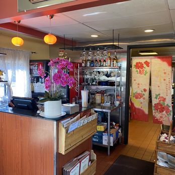 Treasure Pot Chinese Restaurant - a view of the front counter - Chinese Near Me - Arvada, Colorado Treasure Pot Chinese Restaurant - a view of the front counter - Chinese Near Me - Arvada, Colorado