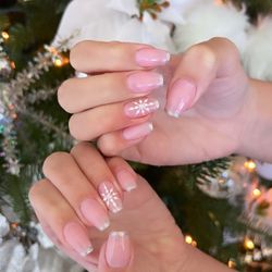 The Finest Nails - GelX fresh set by Denise