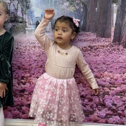 My daughter hasn't gotten her tutu, but they have some there to let you borrow at the moment of class My daughter hasn't gotten her tutu, but they have some there to let you borrow at the moment of class