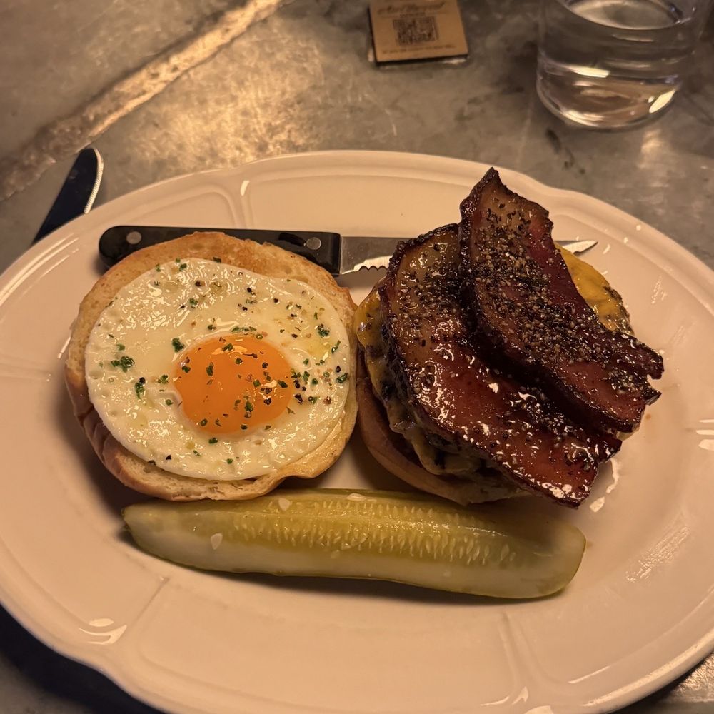 Au Cheval - Bars Near Me - Chicago, Illinois Au Cheval - Bars Near Me - Chicago, Illinois