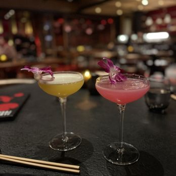 Kusa Nori - Pornstar martini and Roku gin & dragon fruit martini - Sushi Bars Near Me - Las Vegas, Nevada Kusa Nori - Pornstar martini and Roku gin & dragon fruit martini - Sushi Bars Near Me - Las Vegas, Nevada