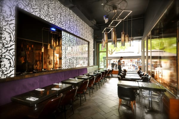 Saloon Bistro Bar by null