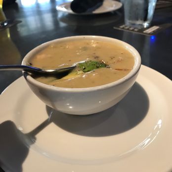 Yard House - New American Near Me - Orlando, Florida