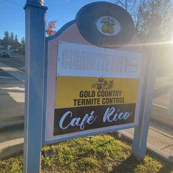 Cafe Rico - Only sign at entry - Breakfast & Brunch Near Me - Grass Valley, California
