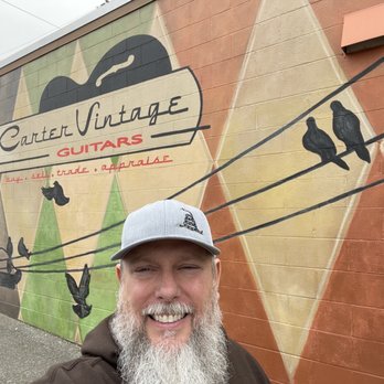 Carter Vintage Guitars - Guitar Stores Near Me - Nashville, Tennessee