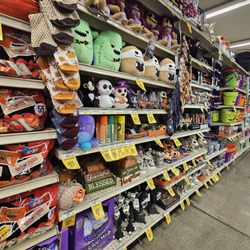 Safeway - 10/16/2025 - Safeway has an impressive amount of unique, well priced and great Spooktober decorations.