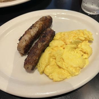 Russell's - American Near Me - Pasadena, California