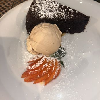 Il Milanese Ristorante - Torta Al Cioccolato - Italian Near Me - Chicago, Illinois Il Milanese Ristorante - Torta Al Cioccolato - Italian Near Me - Chicago, Illinois