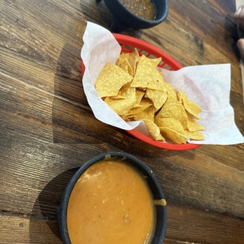 El Compa Birria Tatemada - Chips, frijoles, and salsa - Mexican Near Me - Las Vegas, Nevada El Compa Birria Tatemada - Chips, frijoles, and salsa - Mexican Near Me - Las Vegas, Nevada