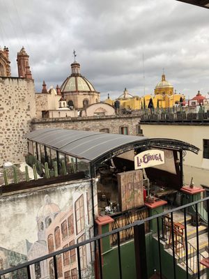 La Oruga y La Cebada by null