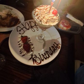 LongHorn Steakhouse - Birthday ice cream - Steakhouses Near Me - Fairview Heights, Illinois