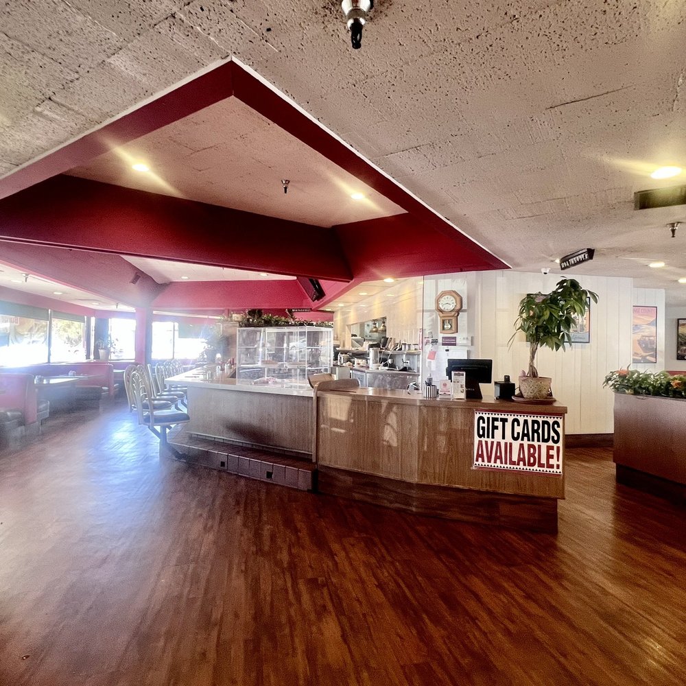 Goldenwest Diner - Diners Near Me - Westminster, California