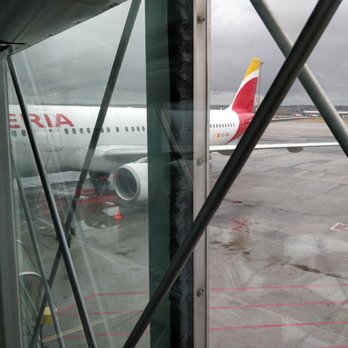 Iberia - The smaller plane from Madrid to Barcelona - Airlines Near Me - Madrid, M