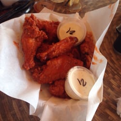 Rivers Edge Cantina - Hot wings