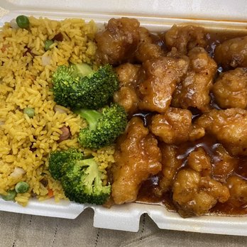 Lee's Chinese Restaurant - General tso's combo with pork fried rice - Chinese Near Me - Clemmons, North Carolina Lee's Chinese Restaurant - General tso's combo with pork fried rice - Chinese Near Me - Clemmons, North Carolina