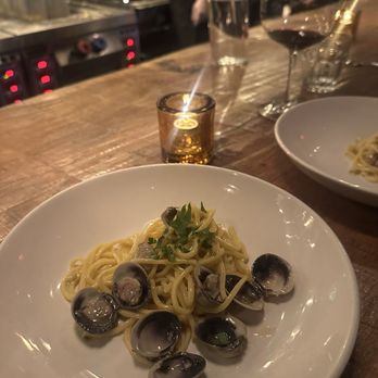 UOVO | Pasadena - Vongole - Italian Near Me - Pasadena, California