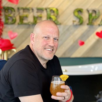 Oakwell Beer Spa - Happy husband - Day Spas Near Me - Denver, Colorado Oakwell Beer Spa - Happy husband - Day Spas Near Me - Denver, Colorado