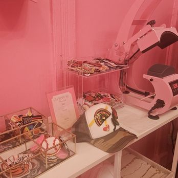 Pink Rich Charm Bar - Jewelry Near Me - Cincinnati, Ohio Pink Rich Charm Bar - Jewelry Near Me - Cincinnati, Ohio