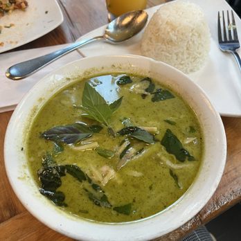 Khao San Road - Green curry - Thai Near Me - Toronto, Ontario Khao San Road - Green curry - Thai Near Me - Toronto, Ontario