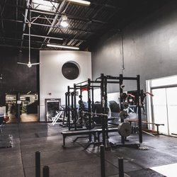 Elev8 Gym - Powerlifting and Strongman friendly