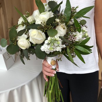 Rusted Window - Bouquet that was provided for wedding reception in June 2021. - Gift Shops Near Me - Fortville, Indiana