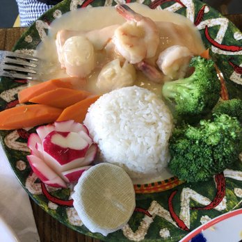 Villa Maya - Salmon - Mexican Near Me - Clarksburg, Maryland