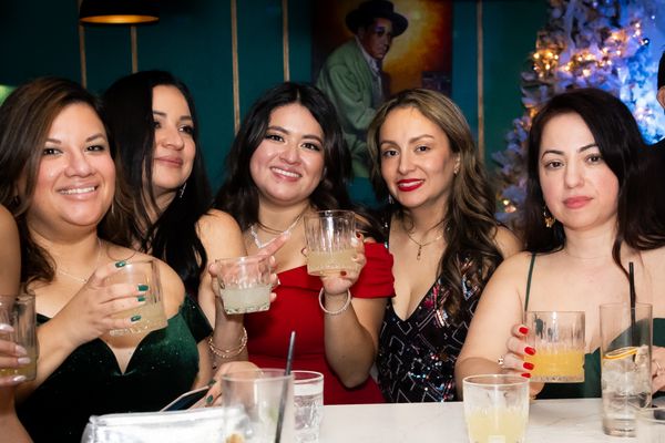 CAPS Supper Club & Bar by null