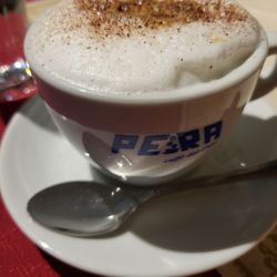 Pia's Cafe - Cappuccino