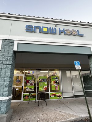 SNOW KOOL ICE CREAM & BUBBLE TEA & CHINESE FOODS & POKE BOWL by null
