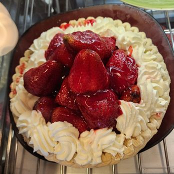 Perkins American Food - Strawberry Pie - Bakeries Near Me - Maple Grove, Minnesota Perkins American Food - Strawberry Pie - Bakeries Near Me - Maple Grove, Minnesota